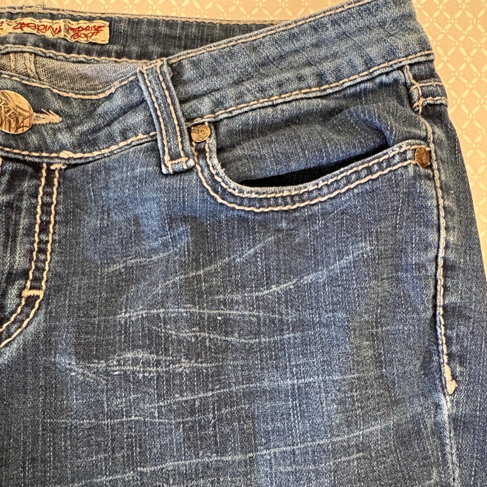 BKE Sabrina Mid Rise Boot Cut Jeans Size 30 - Picture 14 of 16